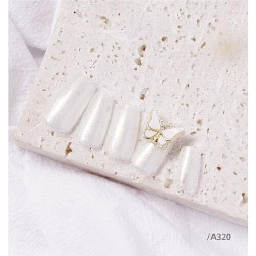 2Pcs Charm Pendant Butterfly Cute Bear Alloy Around 3D Nail Art Decorations Fashion DIY Manicure Design Accessories