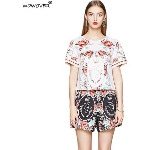 2021 New Fashion Womens 2 Piece Clothing Set Summer Runway Vintage Print Top and Shorts Suit Beach Holiday Casual Outfits