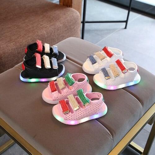 Summer fashion childrens slippers boys and girls indoor and outdoor soft soles non-slip baby web celebrity luminous shoes