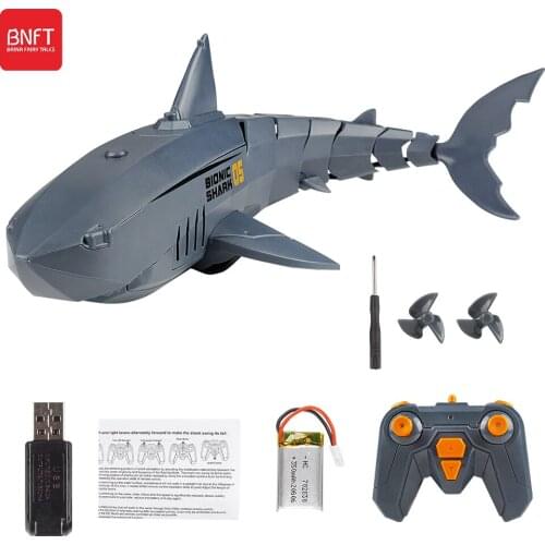 2.4G RC Four Way Water Proof Shark Long Endurance 20minutes Outdoor Swimming Pool In Summer Childrens Remote Control Boat Toys