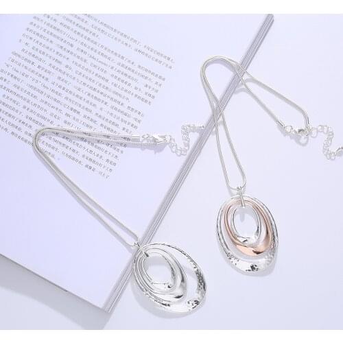 Irregular Oval Pendant Necklace Geometric Ellipse Necklace for Women Punk Jewelry