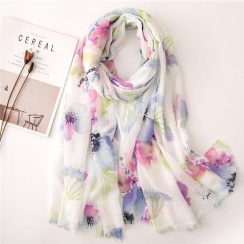 Yishine 2020 dye tie finish flower print design with eyelash tassel beach sarong and scarf multi use