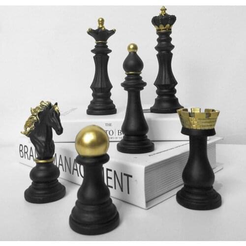 Retro Resin International Chess Figurine Decor King Knight Sculpture Room Decor For Home Desktop Decor Living Room Decoration
