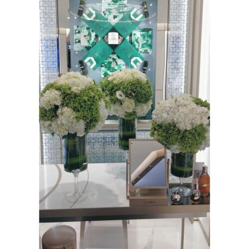 Straight, tall, floor-to-ceiling glass candle holder, European style dining table, tall, flower vase, wedding road guide glass