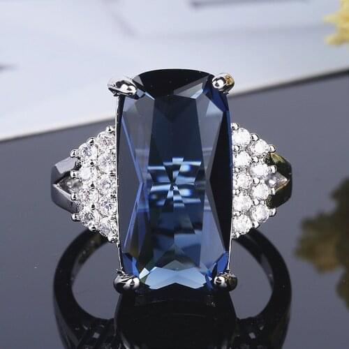 Square Topaz Gemstones Diamonds Crystal Rings for Women White Gold Silver Color Sapphire Bague Jewelry Trendy Party Accessories