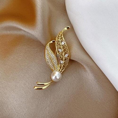 RongBin Brooches Bow On Clothes