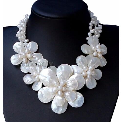 NEW natural pearl shell flowers necklace Wedding Woman Jewelry 20"