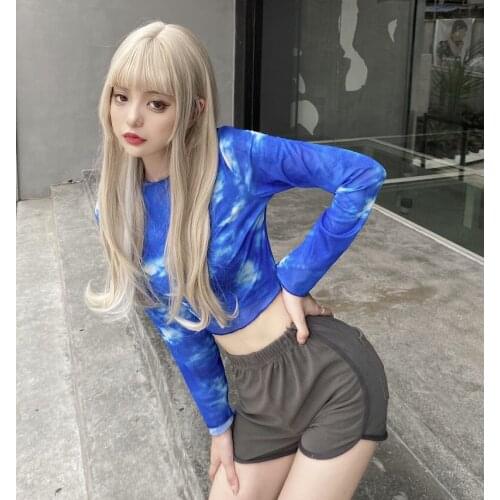 Autumn blue sky white clouds short section long-sleeved T-shirt