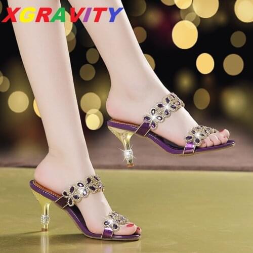 XGRAVITY 2021 New Summer Shoes Elegant Rhinestone Ladies Fashion Slides Leisure Fashion Crystal High Heel Pumps Sexy Girl Shoes