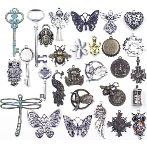 30g Random Pendants Butterfly Owl Key Heart Angle Wing Mixed Color Size For Charms Bracelets Necklaces Jewelry DIY Accessories