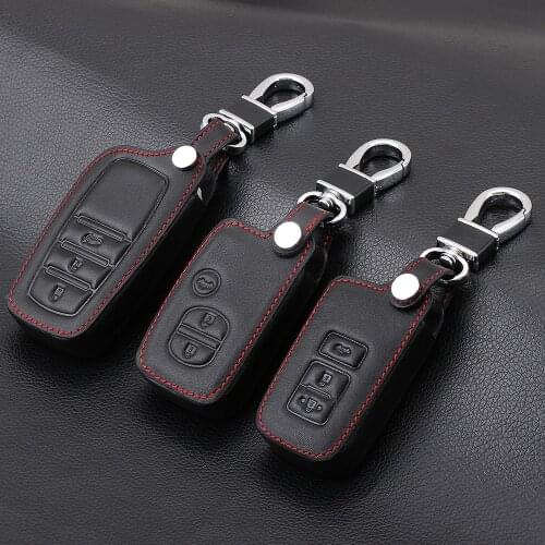 Genuine Leather Remote Control Car Keychain Key Cover Case For Toyota Camry Crown RAV4 Corolla Prado Prius 3 Buttons Smart Key