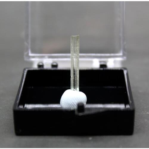 100% Natural Brazil tourmaline mineral crystal specimens stones and crystals quartz crystals box size 3.4 cm