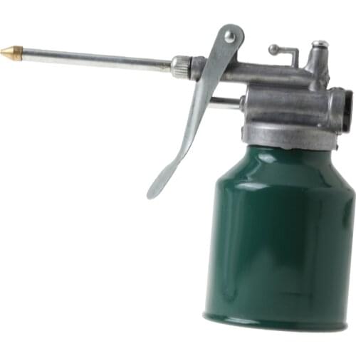250ml Metal High Pressure Oil Spray Bottle Oiler Can with Long Nozzle Spout for Automobile