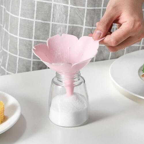 Plastic Funnels Creative Portable Nice-looking Powder Funnel Oil Hoppers Liquid Dispensers Cherry Blossom Kitchen Accessories
