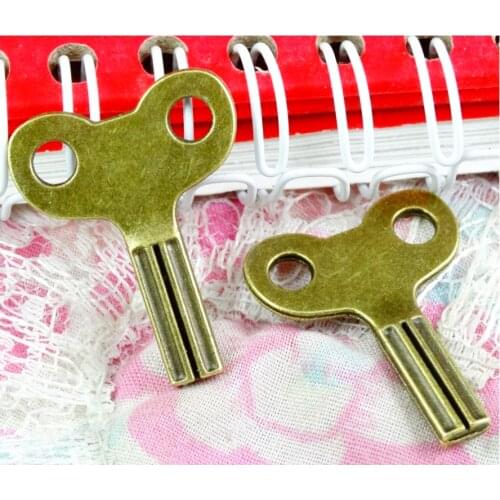 30pcs 28*22MM Antique Bronze Plated Zinc Alloy key Charms Pendants Diy Jewelry Accessories