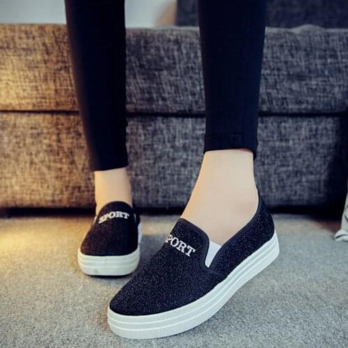 2020 new womens old Beijing cloth shoes canvas shoes spring summer autumn thick bottom students small peach heart flat shoes