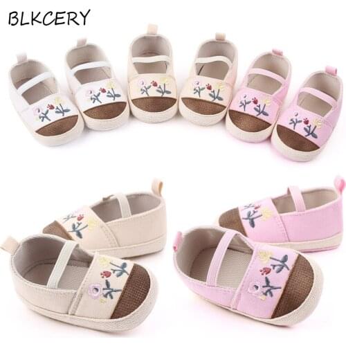 Luxury Baby Girl Shoes Newborn Soft Bottom Flower Shoe Infant Princess Footwear Toddler 1 Year Old Tenis Infantil Shower Gifts
