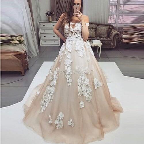 Unique Off the Shoulder A Line Tulle Wedding Dresses with Flower Appliques Robe de Mariee Sleeveless Champagne Bridal Wedding
