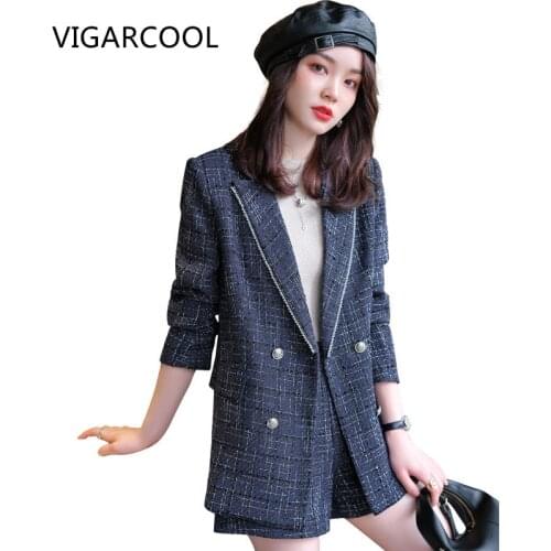 2021 Autumn Hepburn style advanced Pants Suit Women Korean striped plaid long-sleeved temperament slim Suit + shorts suit Female