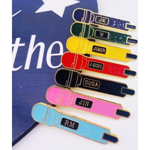 KPOP Bangtan Boys Metal Brooch Badge Badge Microphone Peripheral Customization