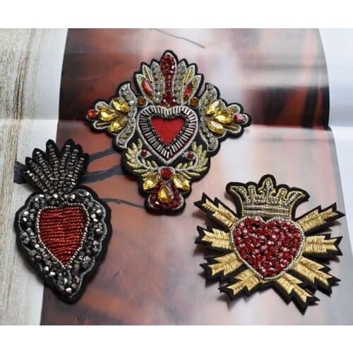 2piece Beaded Crystal Red Diamond Heart Crown Patches Embroidery Applique Sew on Gold Badge Clothes Craft Sewing
