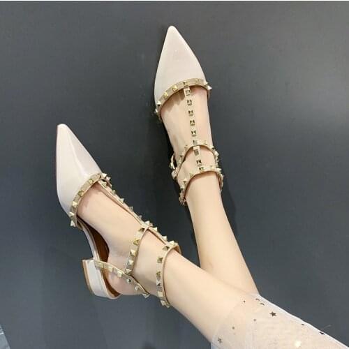 2020 New Spring Ankle Strap Women Flat beige Shoes T-strap Pointed Toe Rivet Flat Sandals Woman Party Dress Shoes