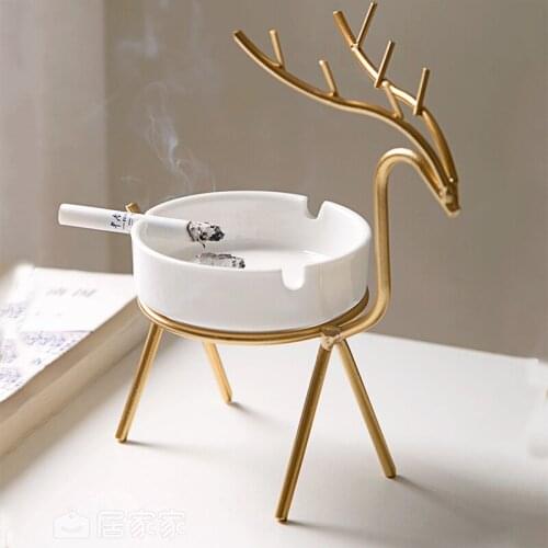 Smoking Ashtray European Creative Designer Ashtrays Cute Elk Wrought Iron Ashtray Office Living Room Decoration Ceramic Ashtray