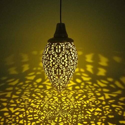 Retro Solar Light Outdoors Metallic Hollow Projection Lamp Outdoor Hanging Light Garden Landscape Balcony Art Yard Decoration