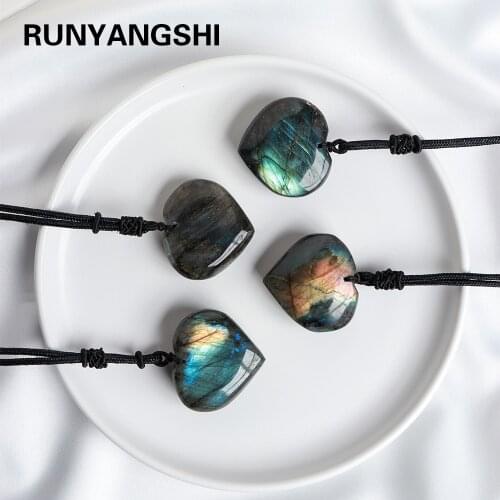 Natural Blue Color Labradorite Original Natural Quartz Crystal Heart Chakra Stone Necklace Moonstone Ornament Send Random
