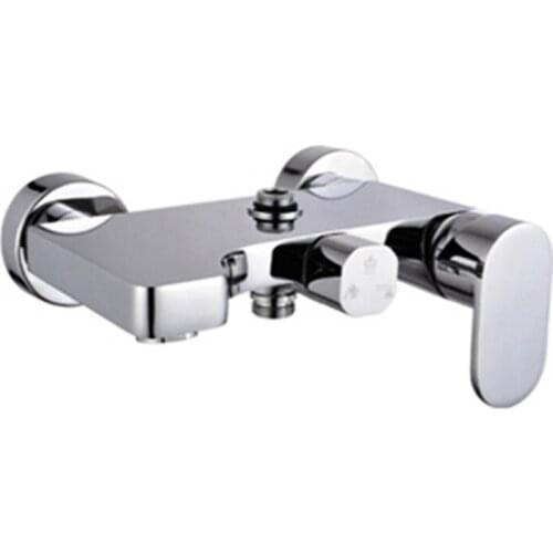 L16008 - Luxury Wall Mounted Chrome Finish Brass Bath and Shower Faucet