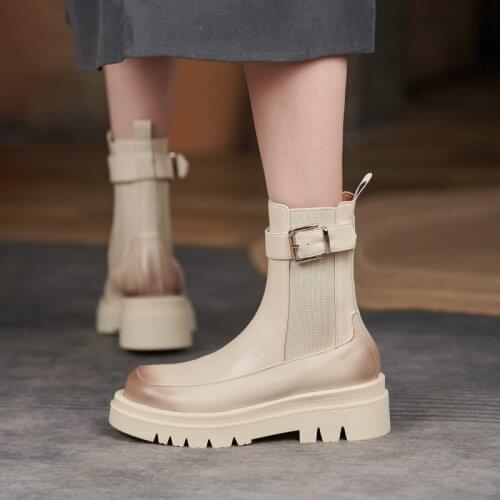 Osunlina 2021 New Ankle Boots Woman Round Toe Platform Square Heels Genuine Leather Buckle Concise Handmade Shoes Autumn Winter