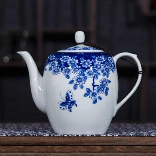 Blue and White Porcelain Under Glaze Teapot Large Capacity Ceramic Tea Maker Creative Teapot with Stainless Steel Filter Kettle