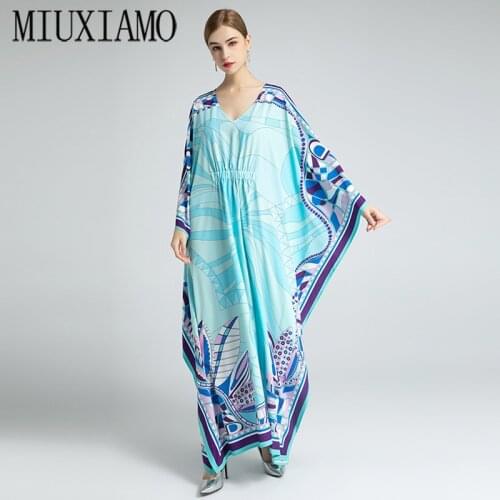 MIUXIMAO 2020 Bohemian Plus Size Dress O-neck Batwing Sleeve Maxi Dress Women Geometric print New Fashion Kaftan Dress With Belt
