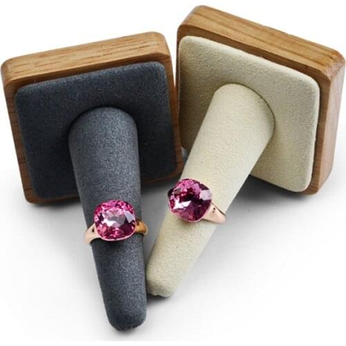 Oirlv New 2/4Pcs Solid Wooden Ring Display Holder with Microfiber Finger Shape Single Ring Stand Jewelry Exhibition Jewelry Rack