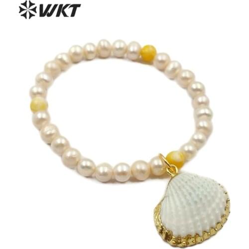 WT-B491 WKT Natural Pearl &Shell Pendant Gold Electroplated Bracelet Shell Bracelet Pearl Bracelet Women Charm Bracelet Jewelry