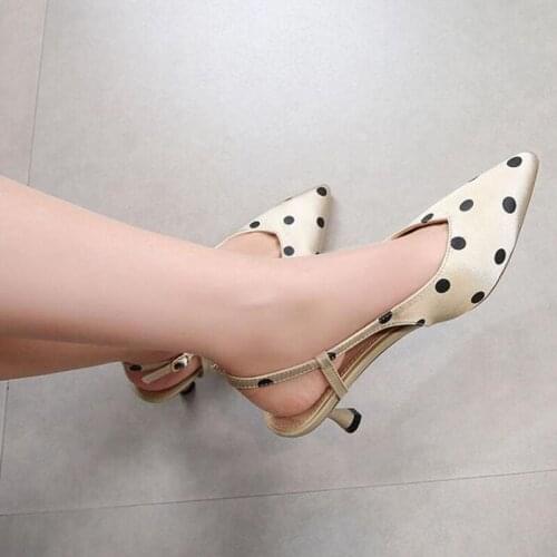 Womens Sandals Large Size Womens Sandals Rope knot Summer Europe the United States Beach toe flat Sandals Womens shoes