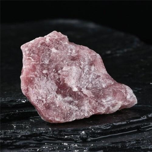 1PCS Red Aventurine Natural Quartz Crystals Mineral Rose Quartz Raw Collect Energy Stone For Divination Home Decor High Quality