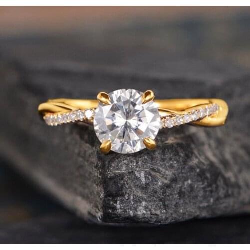 2021 Modern Fashion Rings for Women Gold Color Cubic Zirconia Love Promise Engagement Ring Jewelry Gift for Her Size 5-11