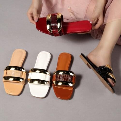 New Summer Women Shoes Fashion Metal Buckle Flat Sandals Ladies Open Toe Designer Sandals Sandalias De Verano Para Mujer