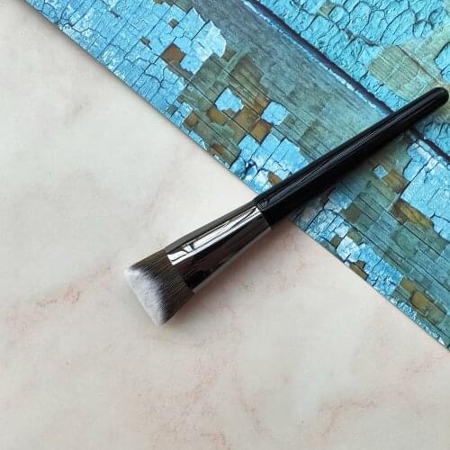 1Pcs Bevel Face Makeup Brush Foundation Smearing Shadow Brush High Quality Wooden Handle Professional Makeup Tool