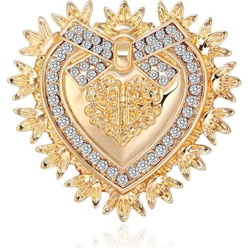 European and American Baroque style retro love brooch, creative personality fashion brooch, alloy rhinestone brooch