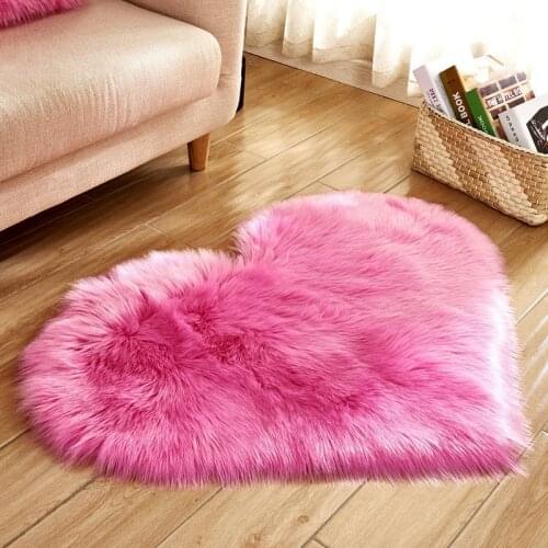 Carpet Bedroom Floor Mat Love Heart Rugs Artificial Wool Hairy Carpet Faux Floor Mat Fur Plain Fluffy Area Rug Soft Living Room