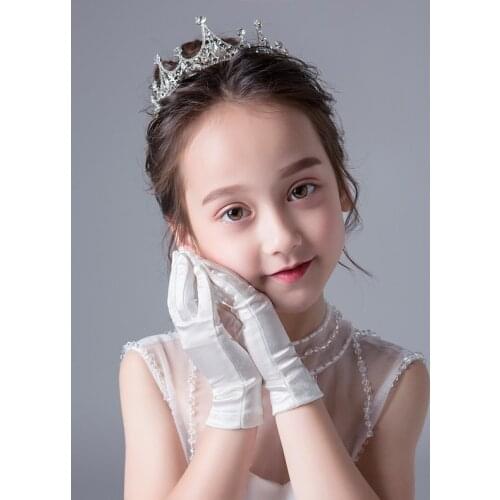 2019 Noble Autumn Summer Flower Girl White Short Finger Wedding Gloves Simple For Bridal Wedding Accessories