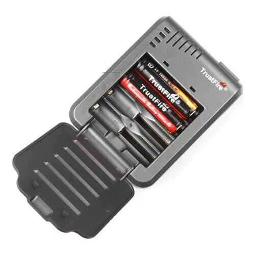 TrustFire TR-003 Universal 4P Li-ion Battery Charger +2pcs TrustFire Protected 18650 3.7V 2400mAh Lithium Rechargeable Batteries