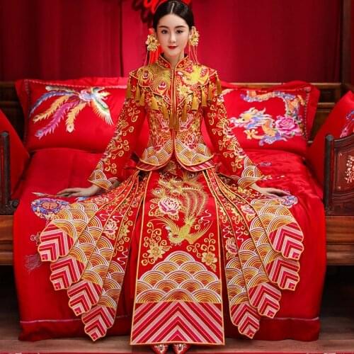 Autumn Chinese Traditional Wedding Embroidery Cheongsam Dress Banquet Stylish Elegant Bride Dress bridegroom Costume