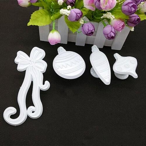4pcs/set Bow Tie Plastic Carrot Cookie Cutter Press Cake Biscuit Mold Baking Tool Plasitic Mold Kitchen Bakeware Decoration