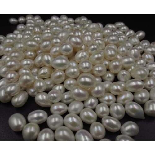 Exquisite 8--9mm Akoya Black Natural Pearl Earring