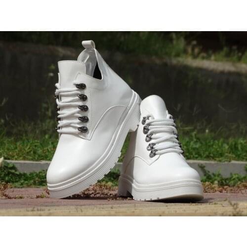 STEP BY STEP Women's Boots