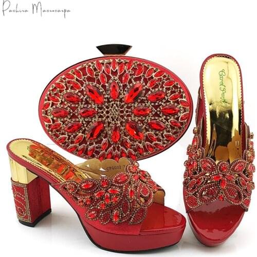 African 2021 Italian Design Nigerian Fashion Style Red Color Women Shoes and Bag Set Decoration With Rhinestone for Party