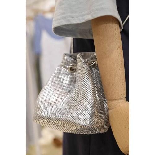Women Metal Bucket Bag Chain Evening Bags Blingbling Shoulder Messenger Bags Shiny Drawstring Bag Crossbody Silver Gold Handbags